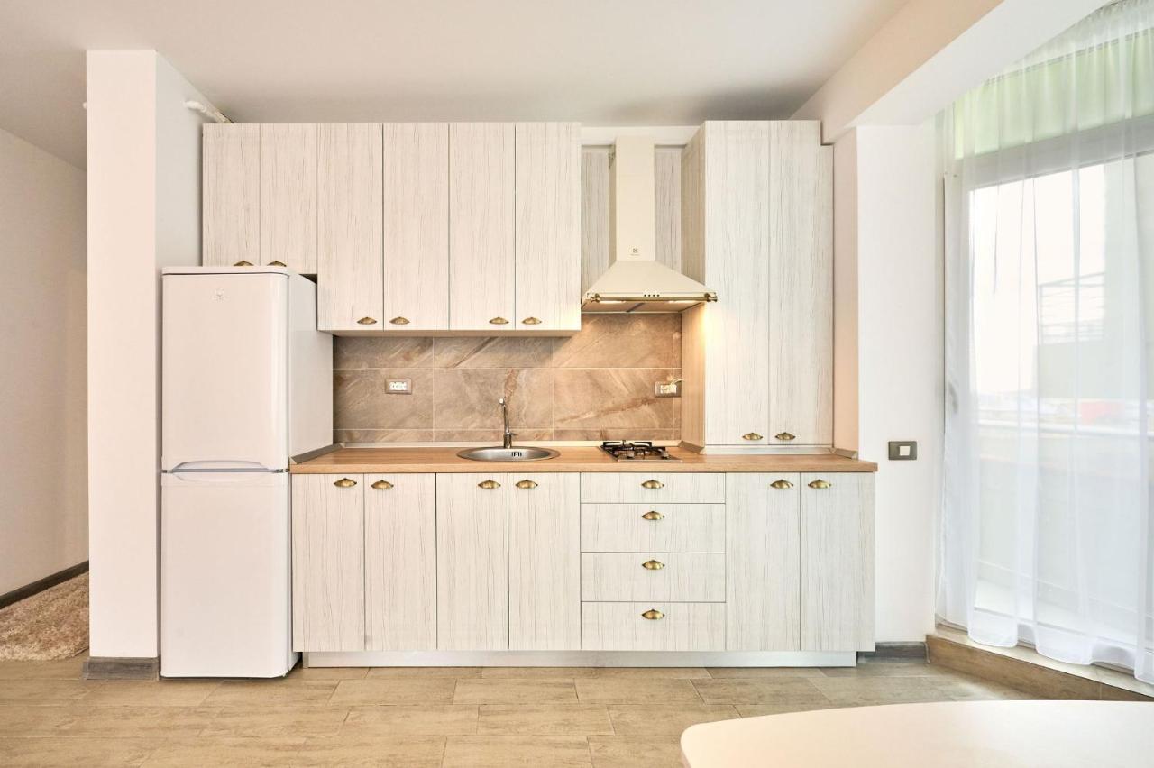 Fancy Apartment In Spa N Pool Beach Resort Mamaia Ngoại thất bức ảnh